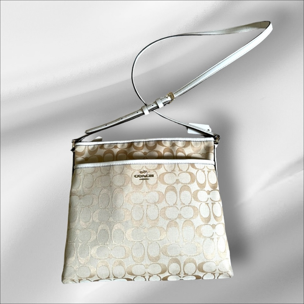 COACH FILE CROSSBODY IN SIGNATURE JACQUARD Khaki/Chalk GUC - Picture 1 of 10